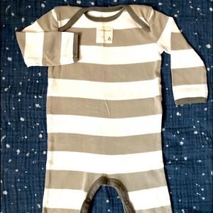 Burt’s Bees 🐝 unisex romper 3-6 months